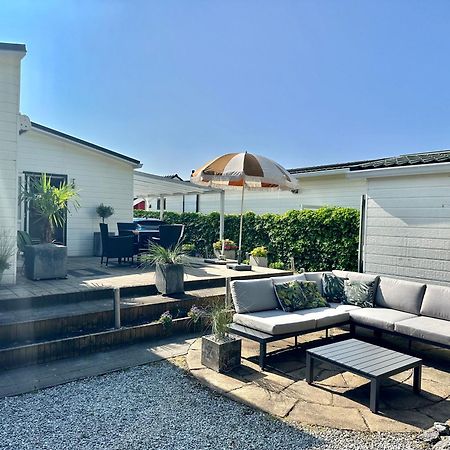 Vakantiewoning De Bosrand Aan Zee Sint Annaland Exterior photo