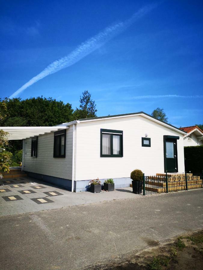 Vakantiewoning De Bosrand Aan Zee Sint Annaland Exterior photo